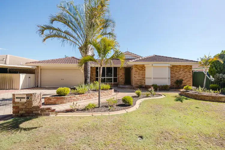 4 Stradbroke Place