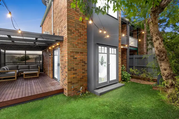 2 Upper Skene Street