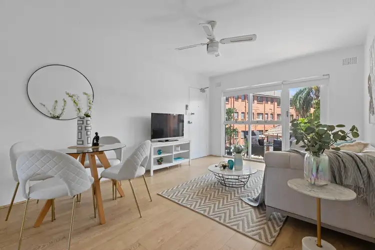 23 Templeman Crescent