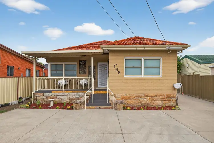 198 Roberts Road