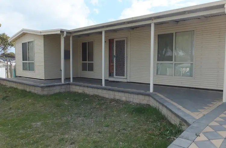 4 Croydon Street