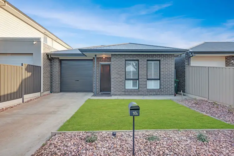 18A Merriton Avenue