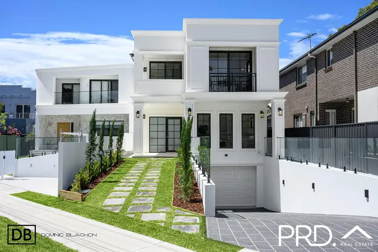 895a Henry Lawson Drive