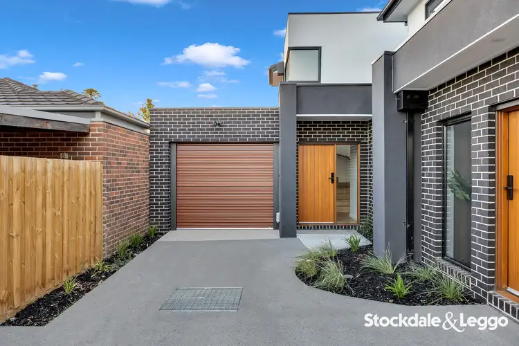 12 Thomas Street