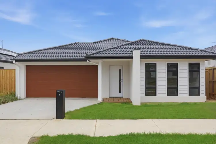 8 Nurture Street, Mambourin VIC 3024