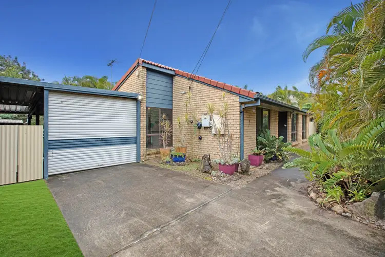 22 Thistlerow Street