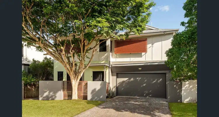 15 Jenolan Avenue