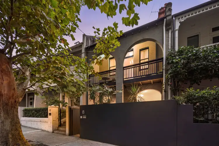 8 Ocean Street