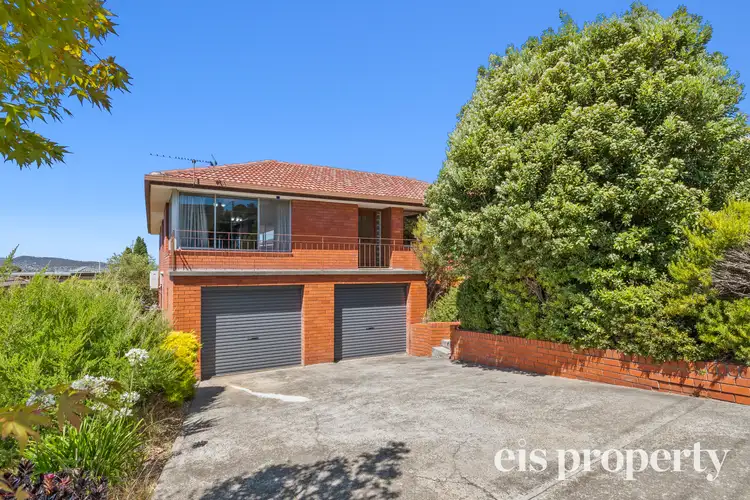 16 Delwood Drive