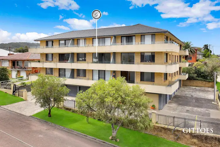 6/1 Webb Street