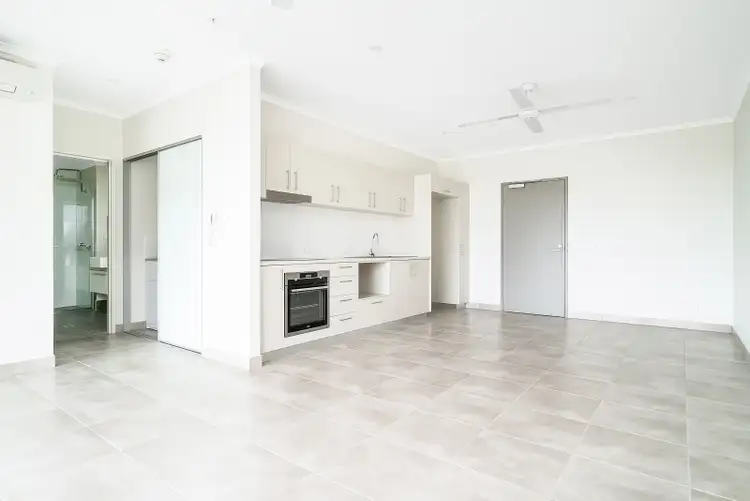 1 Palmerston Circuit