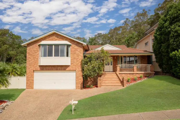 40 Cavalier Crescent