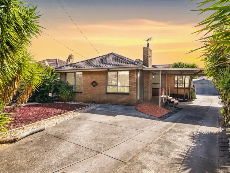 6 Reilly Street