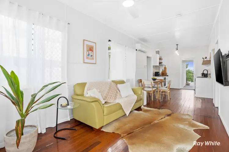 24 Matthew Flinders Drive