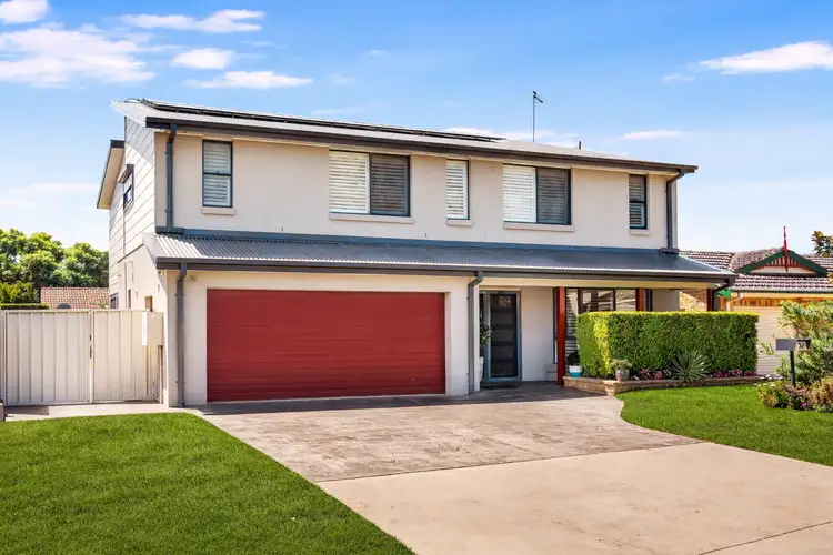 32 Martin Crescent