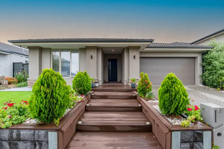 10 Pythagoras Street