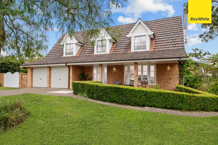 3 Colin Place