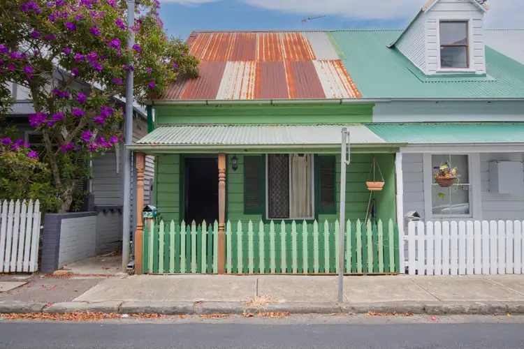 22 Dickson Street