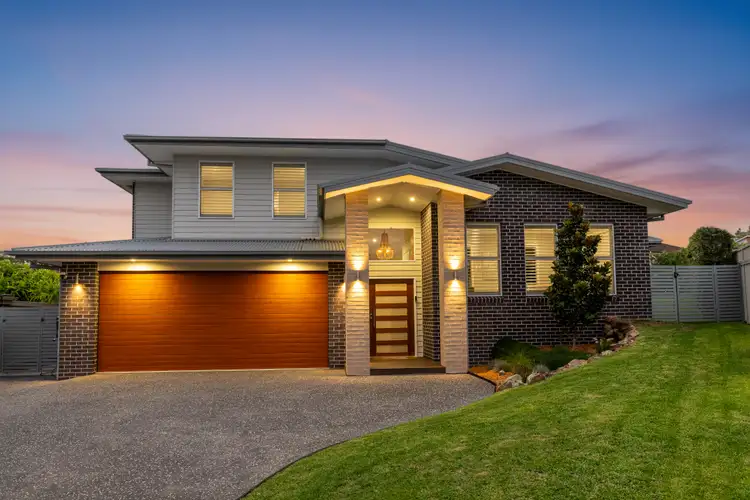 7 Hakea Close
