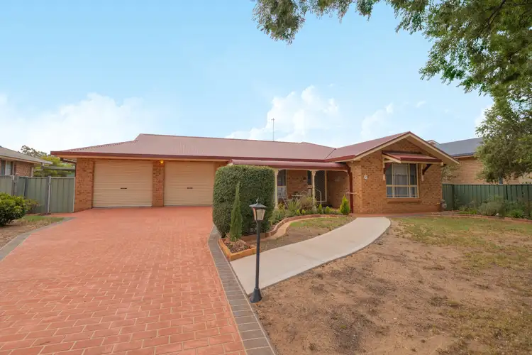 6 Angeleish Avenue