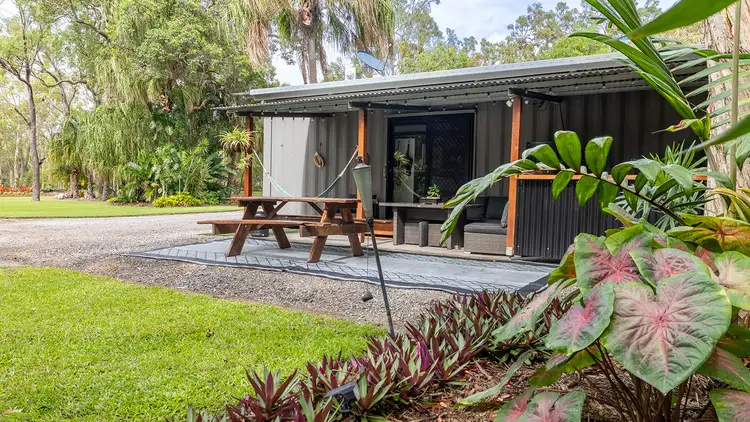 77 Mary Munro Crescent