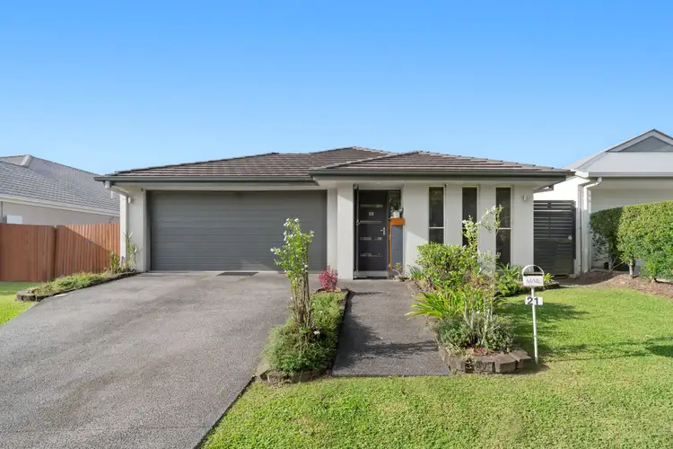 21 Kepplegrove Drive