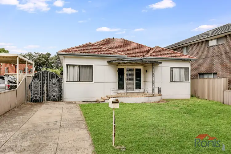 54 Gleeson Avenue