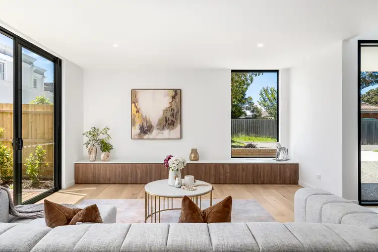 17B Hinkler Road