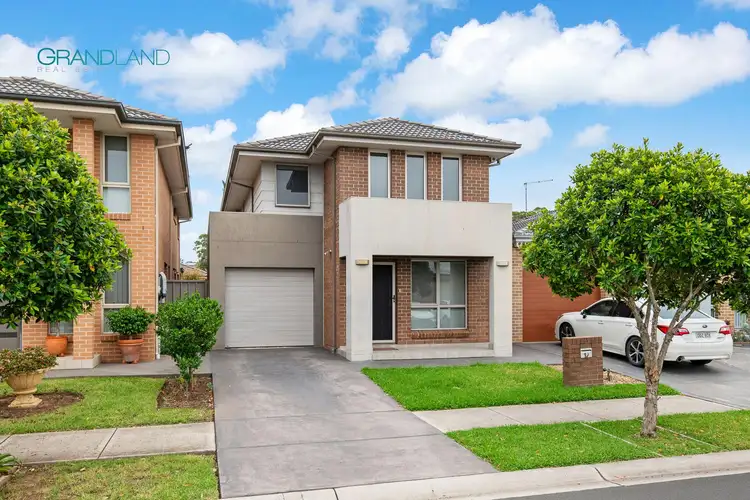 12 Bird Walton Avenue