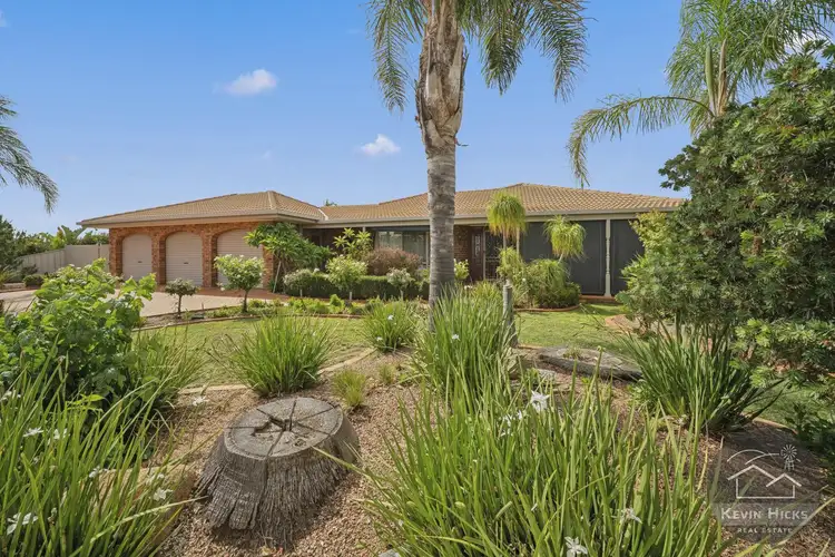 4 Poplar Drive