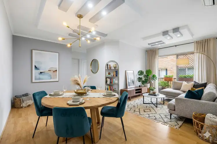 4-11 Equity Place