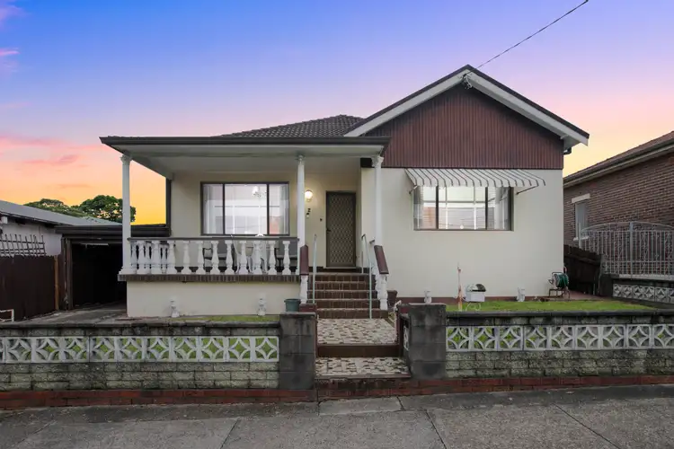 2 Edison Street