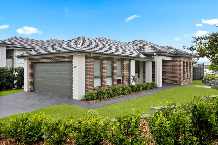 123 Balmoral Parade
