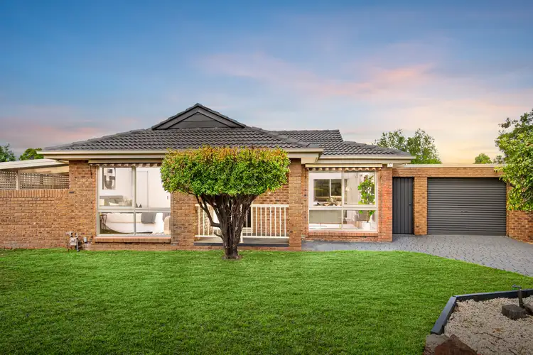 3 Roxburgh Court