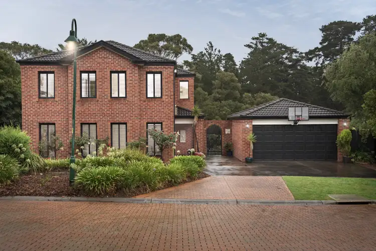 4 Harry Court