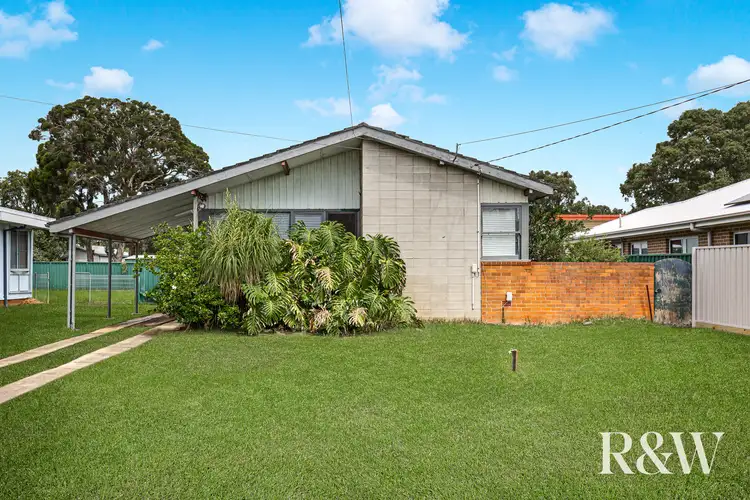 18 Mercator Crescent