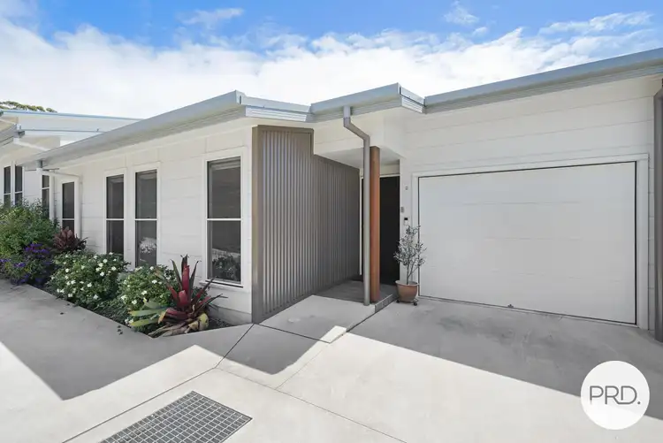 2/98 Lord Street