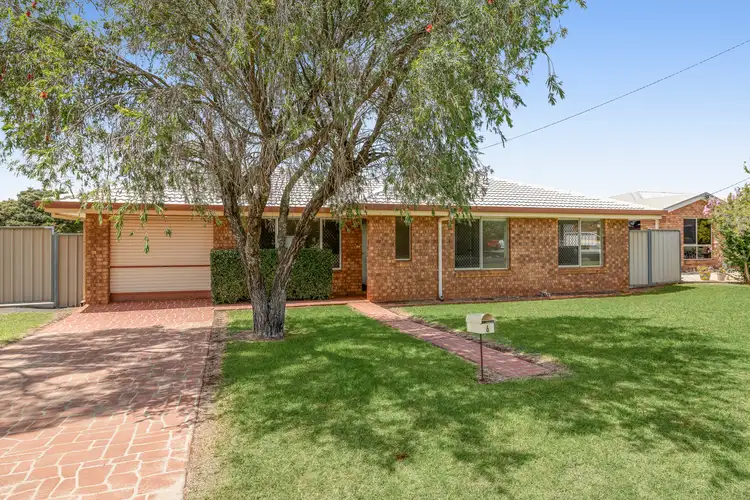 6 Jacinta Court