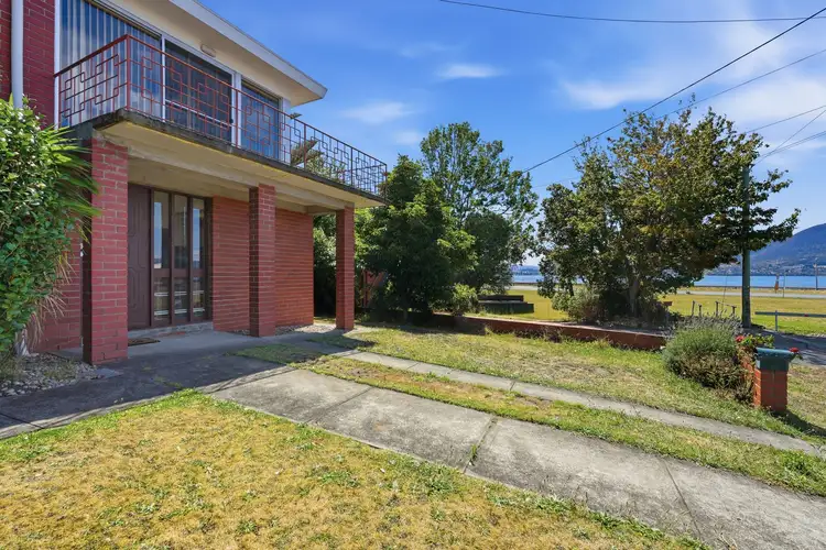 12 Roseville Place
