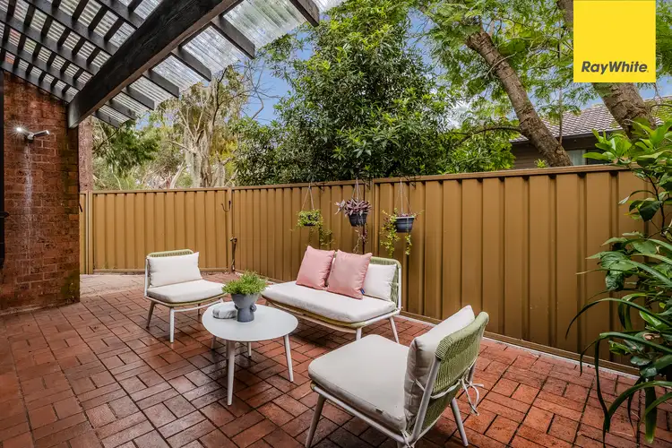 3 Trafalgar Place