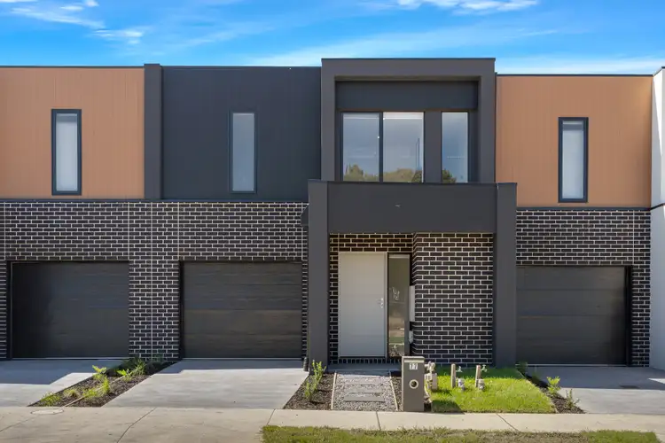 77 Dryland Boulevard