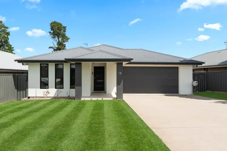 12 Huxtable place