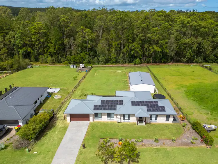 9 Twin Oaks Court