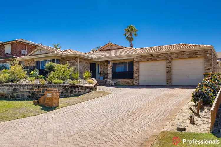 9 Island Retreat, Ballajura WA 6066