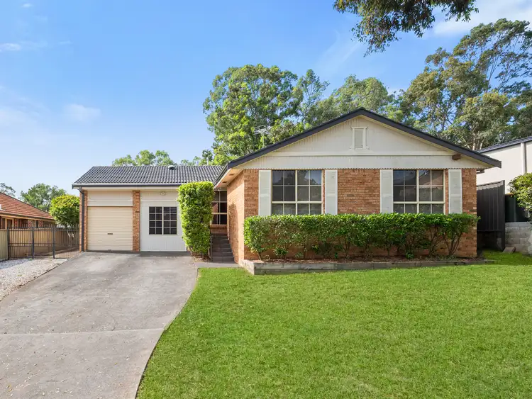19 Throsby Drive