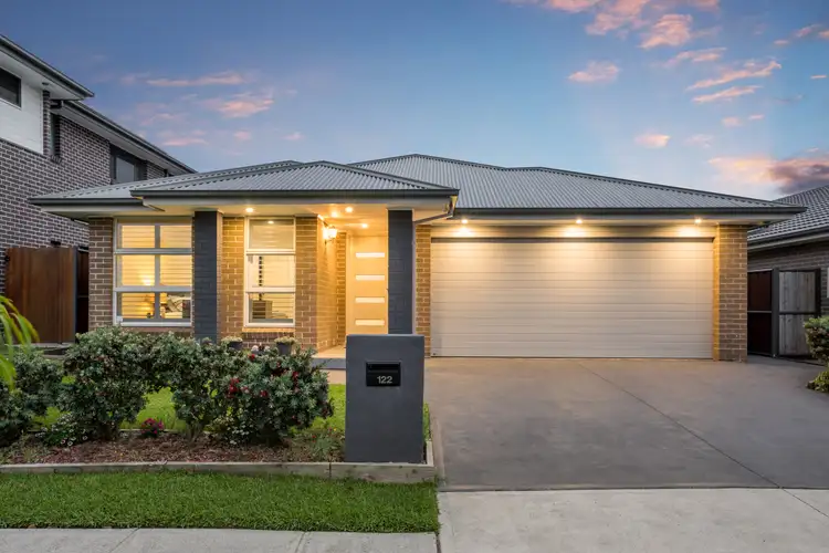122 Greenview Parade