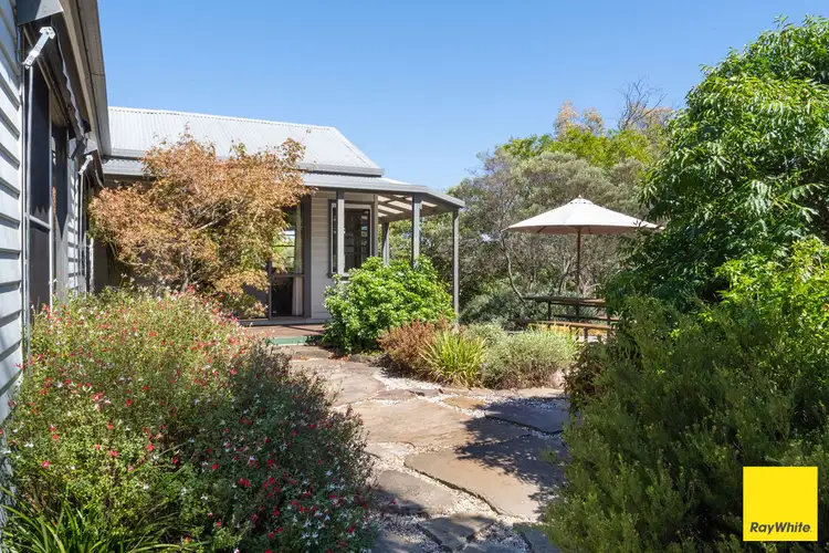 625 Macs Reef Road