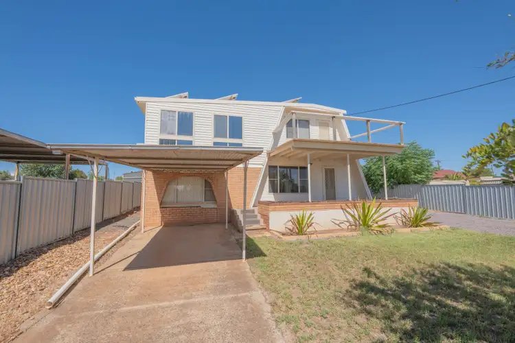 9 Wattle Street