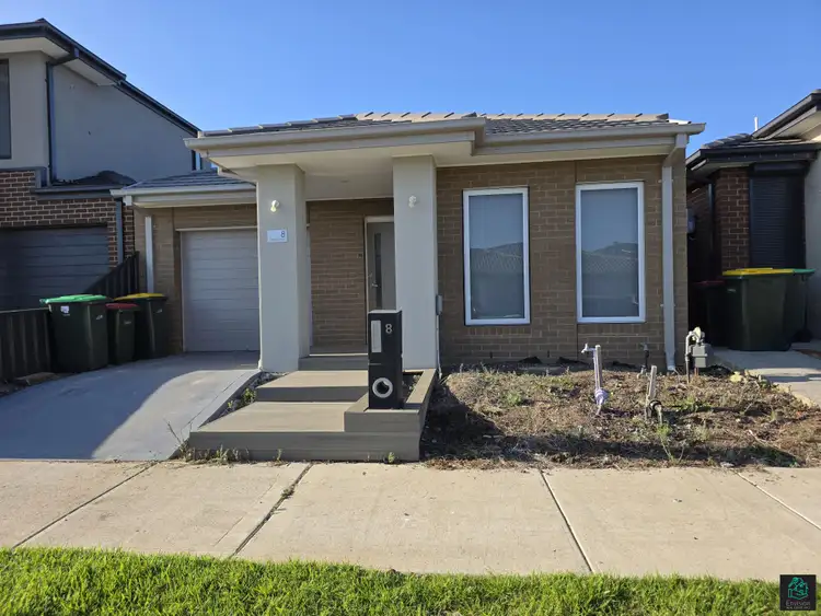 8 Feronia Avenue