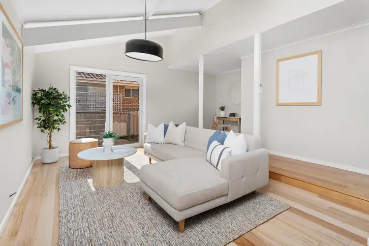 7 Hoskings Crescent